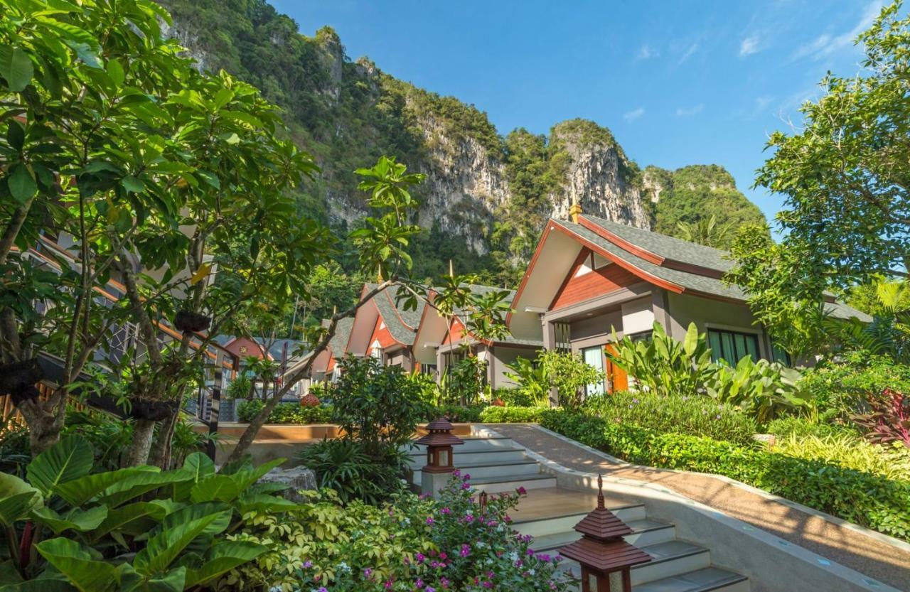 The Scene Cliff View Villa